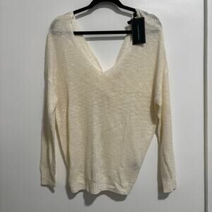 Moon & Madison Twist Back Sweater Size Large NWT